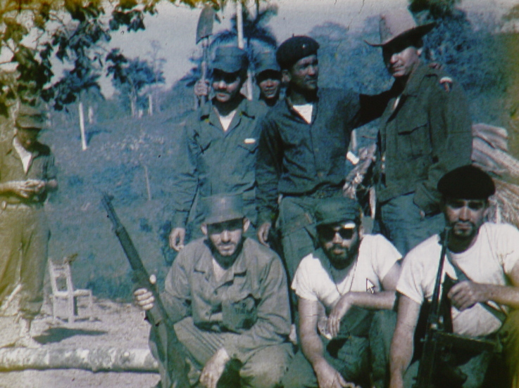  Los expedicionarios en su campo de entrenamiento en Cuba.
