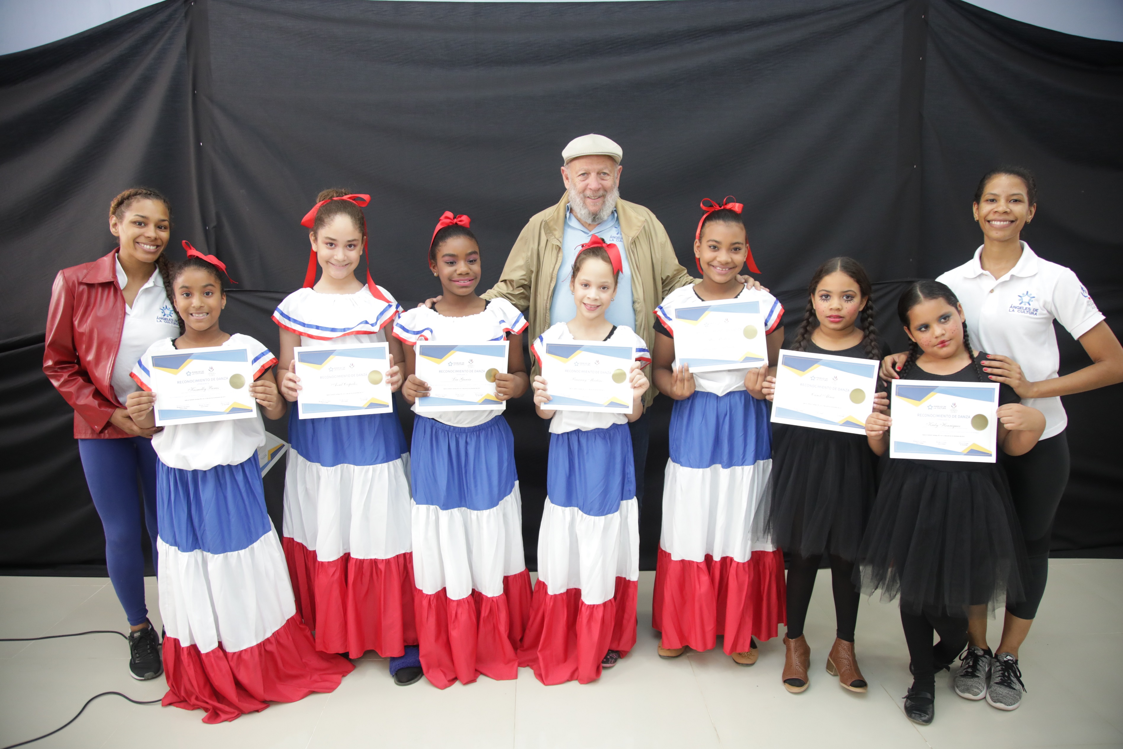 Ángeles de la Cultura en Santiago, junto a Freddy Ginebra.