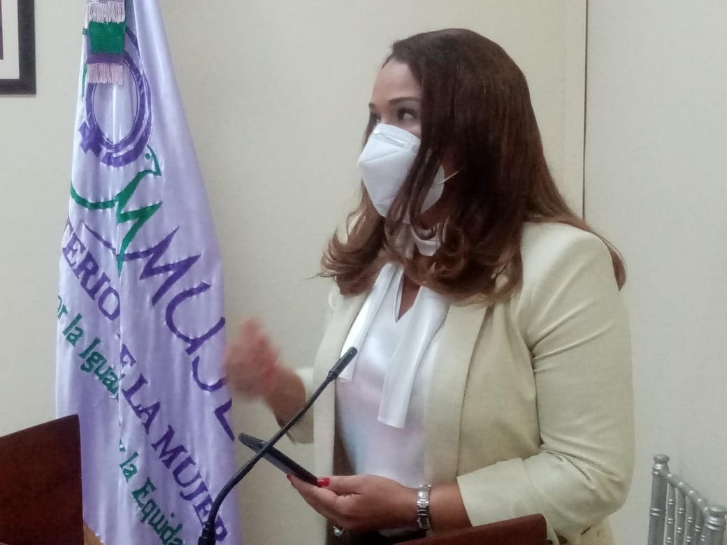 La ministra de la Mujer, Mayra Jiménez.