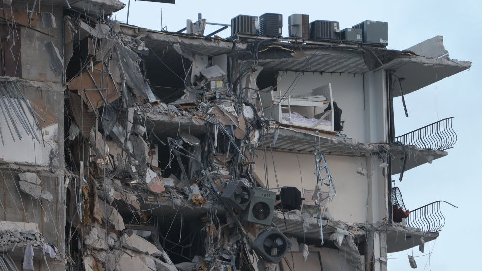 Derrumbe en Miami: qué se sabe de las posibles causas del colapso de un edificio de apartamentos - Vimarsana News