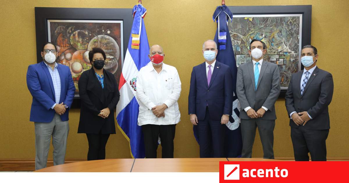 Superintendencia de Bancos e INTEC inician programa formativo para jóvenes profesionales - Vimarsana News