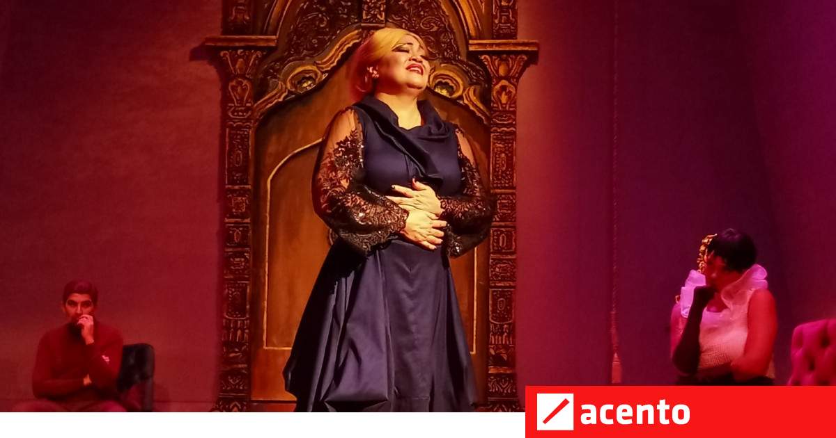 A puerta cerrada: Teatro universal de la esperanza - Vimarsana News