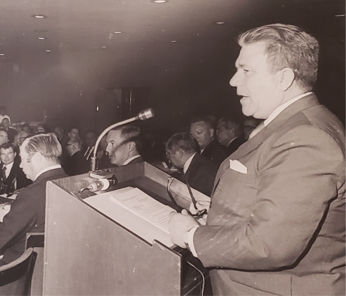 Don Ángel Miolán.