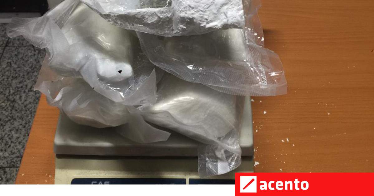 Autoridades incautan ocho paquetes presumiblemente marihuana - Vimarsana News