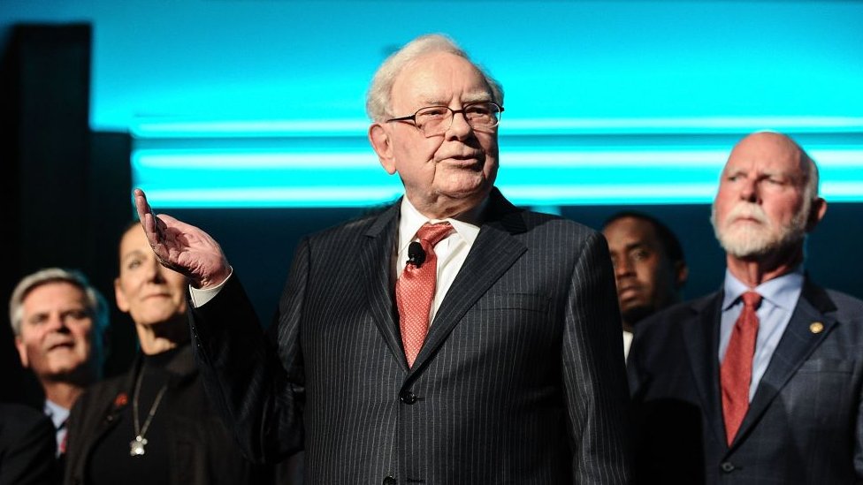 Por qué Warren Buffett es un modelo para otros multimillonarios - Vimarsana News