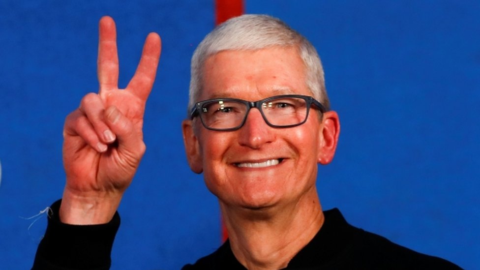 ¿Por qué Apple decidió pagarle US$750 millones de premio a su jefe Tim Cook? - Vimarsana News