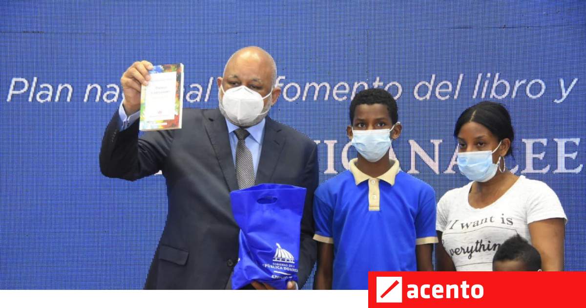 Ministro Fulcar donará La Biblia a estudiantes - Vimarsana News